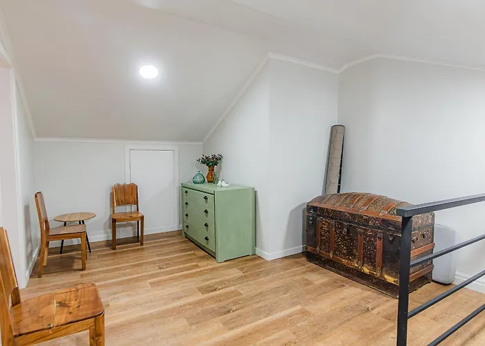 Casa Da Madrinha * Fenais da Ajuda